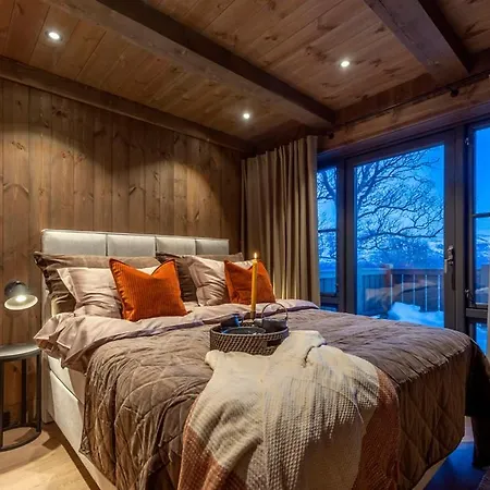 Villa 4br Mountain House Adjacent To The Vangslia Ski Center