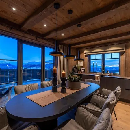 Villa 4br Mountain House Adjacent To The Vangslia Ski Center *