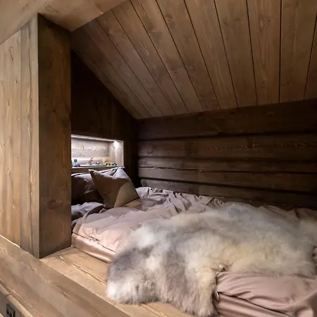 4br Mountain House Adjacent To The Vangslia Ski Center *