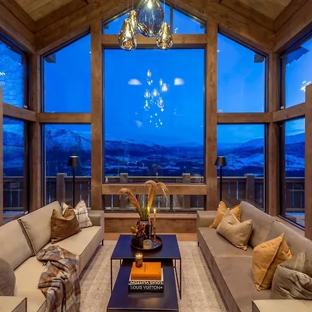 4br Mountain House Adjacent To The Vangslia Ski Center Villa *